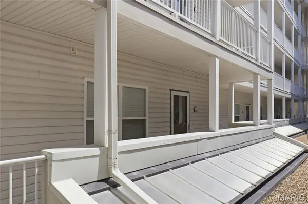 100 Trinity Pointe DR #2L, Camdenton, MO 65020