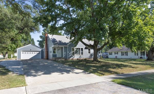 291 W 2nd ST, Beckemeyer, IL 62219