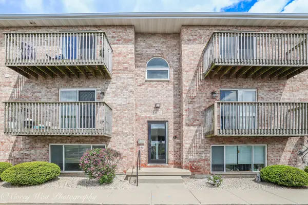 575 N Strack ST #103, Cortland, IL 60112