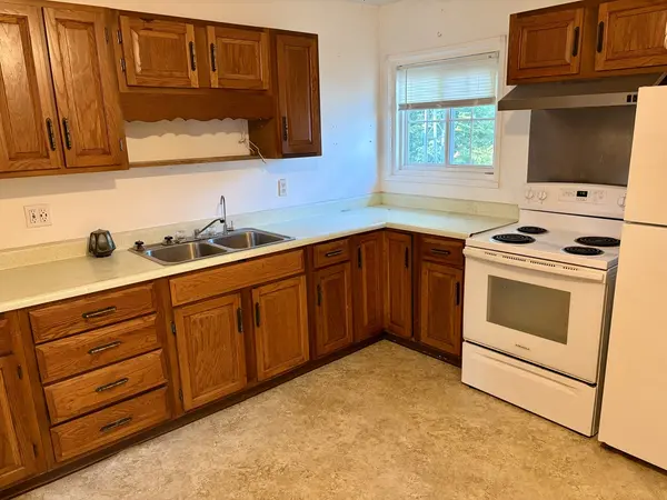 105 S Miller ST, Clinton, IL 61727
