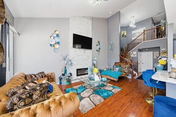 530 N Frieh DR, Romeoville, IL 60446