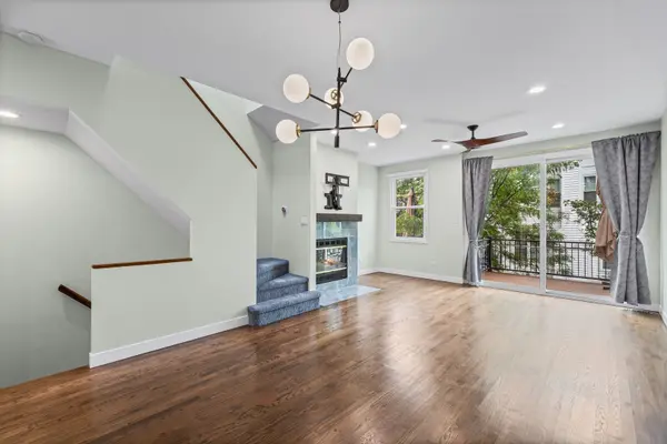 1835 W Oakdale AVE #C, Chicago, IL 60657