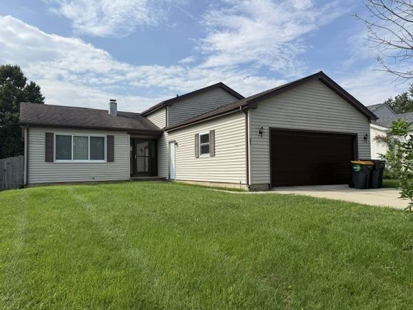 305 Somerset DR, Streamwood, IL 60107