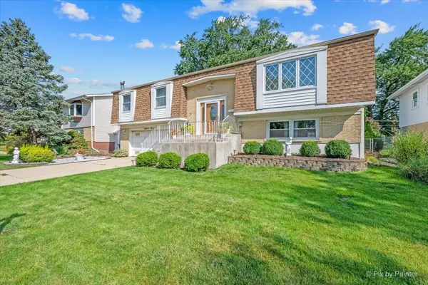 1814 W Catalpa LN, Mount Prospect, IL 60056