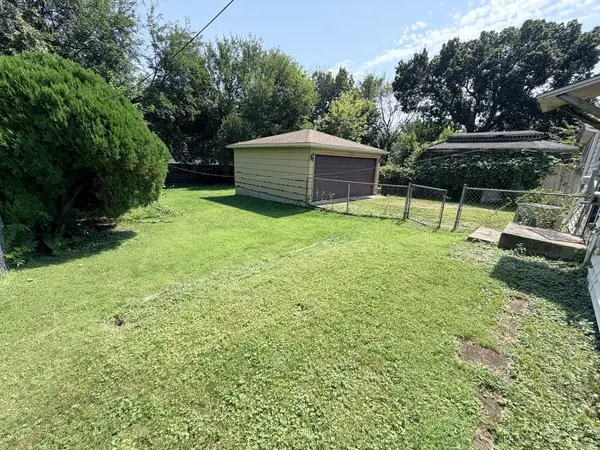 717 N May ST, Aurora, IL 60506