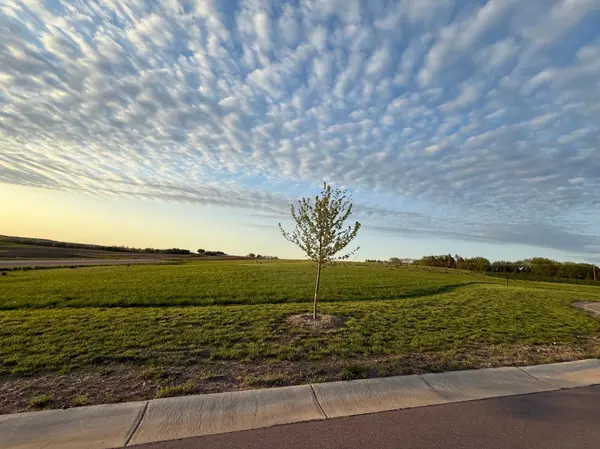 7968 Eldorado RD, Prior Lake, MN 55372