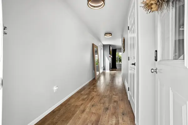 833 Albert DR W, West Fargo, ND 58078