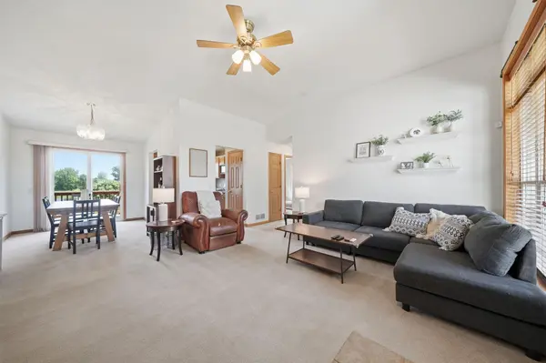 1051 Prairie Ridge LN, Lester Prairie, MN 55354
