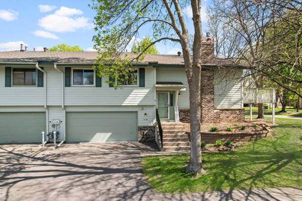 11143 Xavier RD, Bloomington, MN 55437