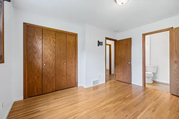 4321 Pleasant ST SE, Prior Lake, MN 55372