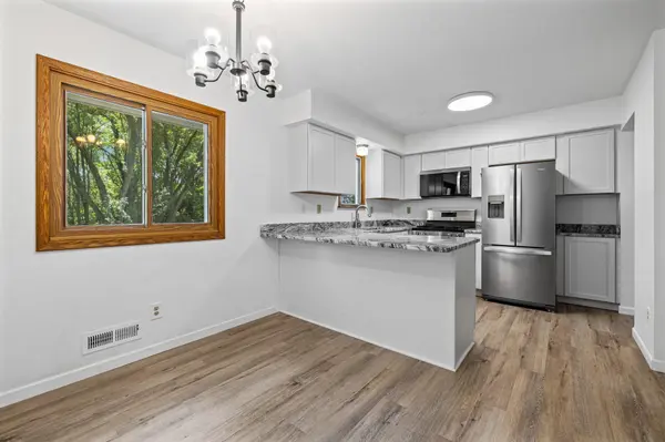 4321 Pleasant ST SE, Prior Lake, MN 55372
