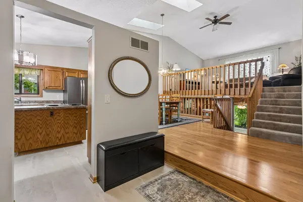 12540 Everest CT W, Apple Valley, MN 55124