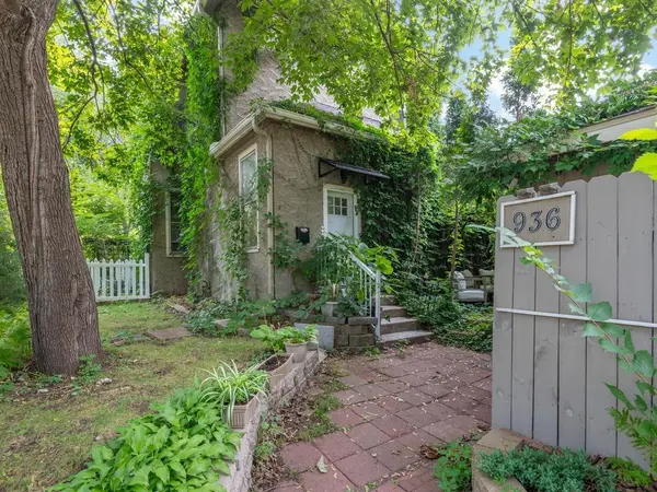 936 4th ST E, Saint Paul, MN 55106