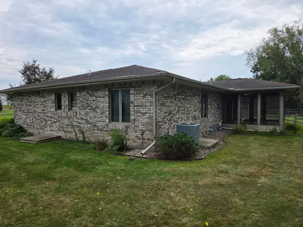 1107 Scenic View CT, Rushford, MN 55971