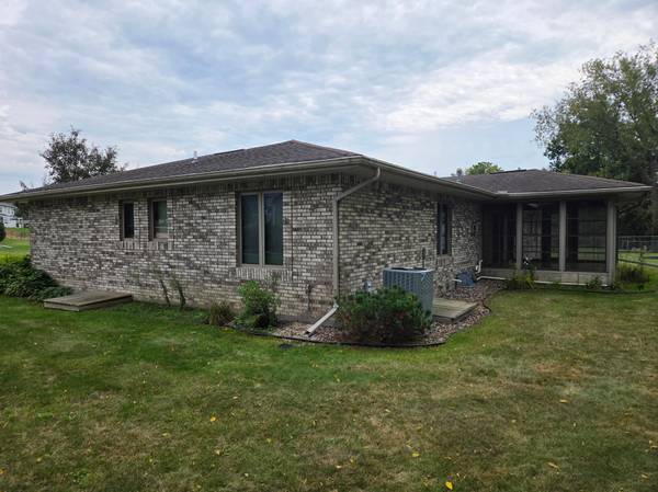 1107 Scenic View CT, Rushford, MN 55971