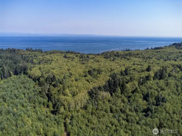 888 Farrington RD, Port Angeles, WA 98363