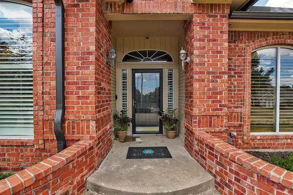 1079 Chaparral DR, Choctaw, OK 73020