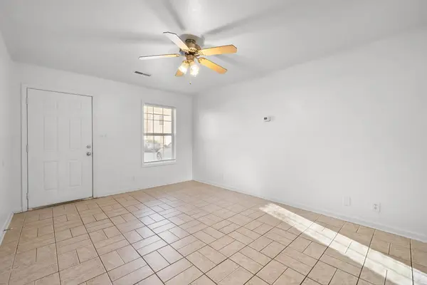 535 Lafayette Rd #F, Clarksville, TN 37042