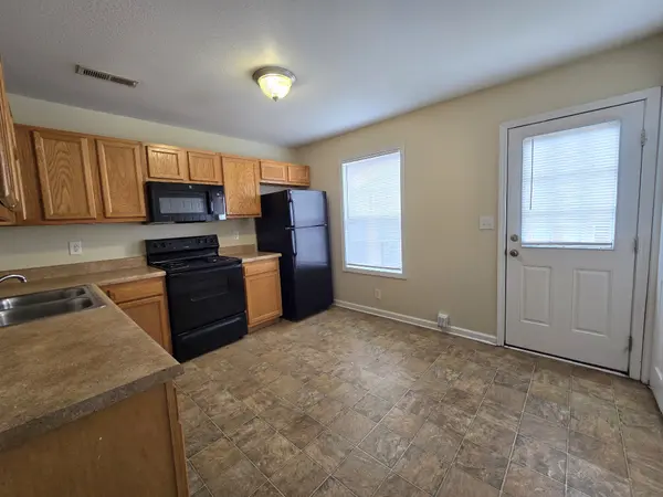 248 Executive Ave #2C, Clarksville, TN 37042