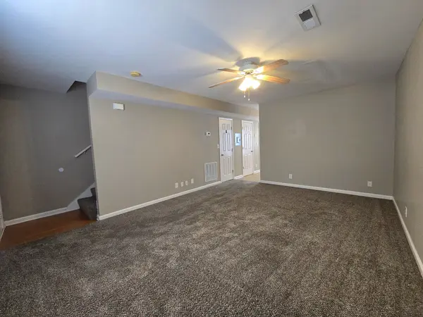248 Executive Ave #2B, Clarksville, TN 37042