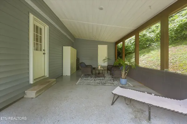 1701 Rugby Ave, Knoxville, TN 37920