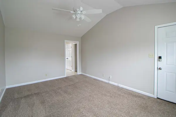 1957 Timberline Cir, Oak Grove, KY 42262