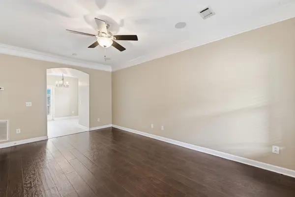 105 4th Ave #503, Murfreesboro, TN 37130