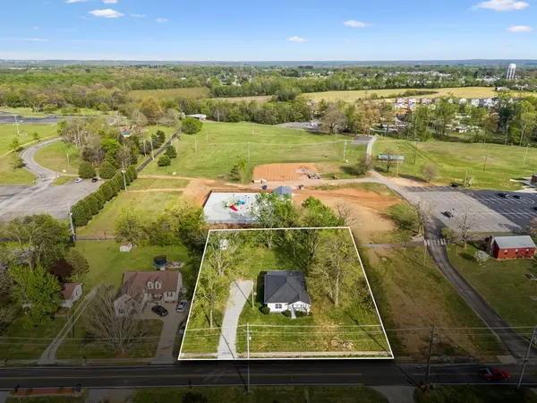 313 Portland Blvd, Portland, TN 37148