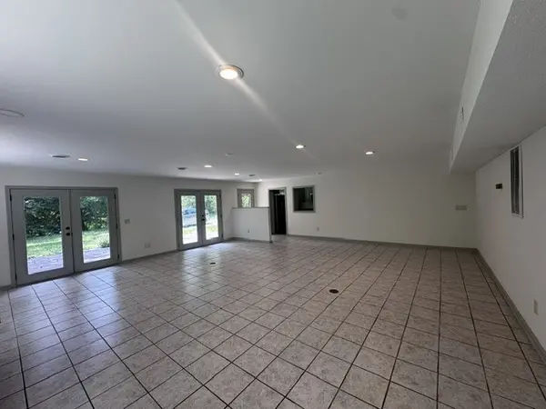 8664 Poplar Creek Rd, Nashville, TN 37221