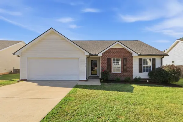 1648 Saint Andrews Dr, Murfreesboro, TN 37128