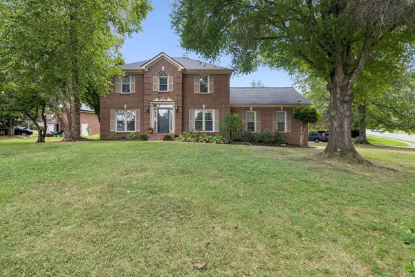 208 Heathersett Dr, Franklin, TN 37064