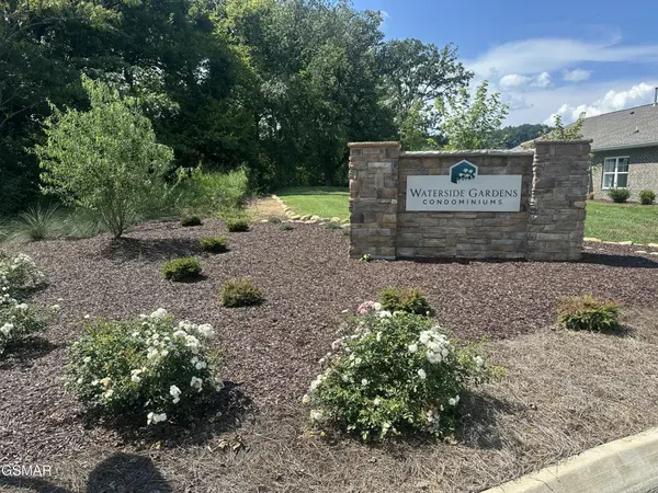 645 Snowflower Circle #140, Pigeon Forge, TN 37863
