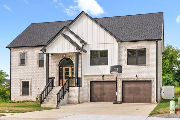 742 Buffalo Ford Drive, Clarksville, TN 37042