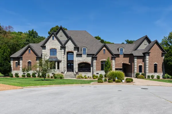 107 Glenhaven Ct, Lebanon, TN 37087