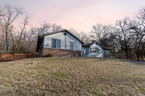 105 Canyon Forest Way, Kimberling City, MO 65686