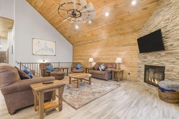 26 Cave Lane #4, Indian Point, MO 65616