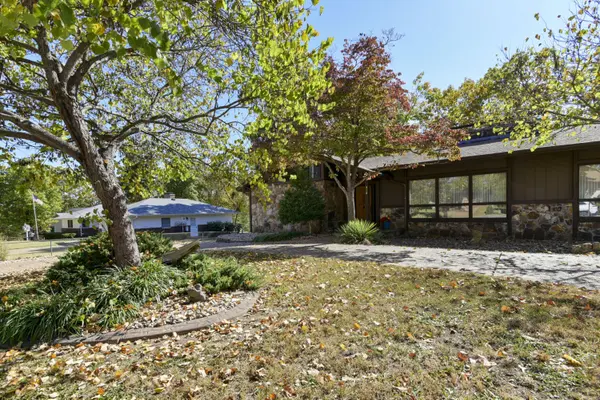 818 Lee Avenue, Branson, MO 65616