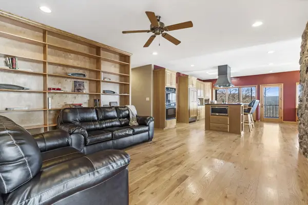 244 Thomas Lane, Shell Knob, MO 65747
