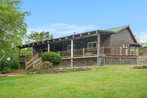 240 Wild Turkey Drive, Walnut Shade, MO 65771