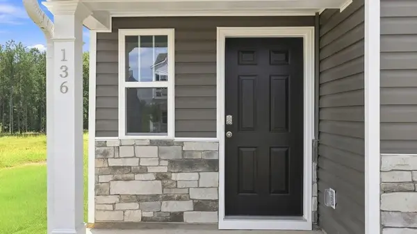136 Lazzon RD, Moore, SC 29369