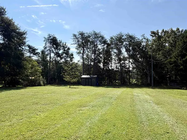 185 Scenic Ave, Campobello, SC 29322