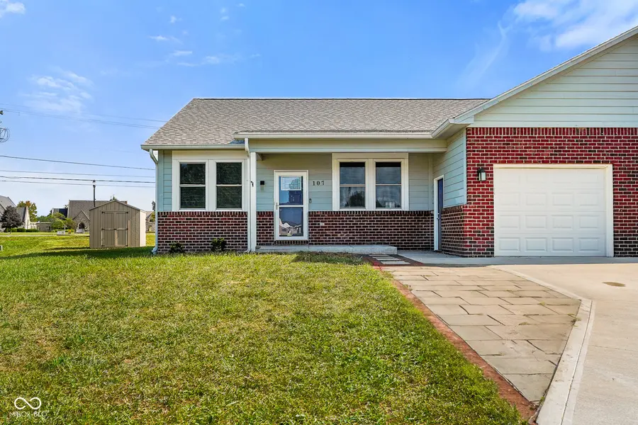 107 Weber CT, Franklin, IN 46131