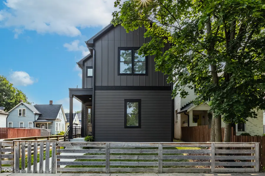 1047 N Beville AVE, Indianapolis, IN 46201
