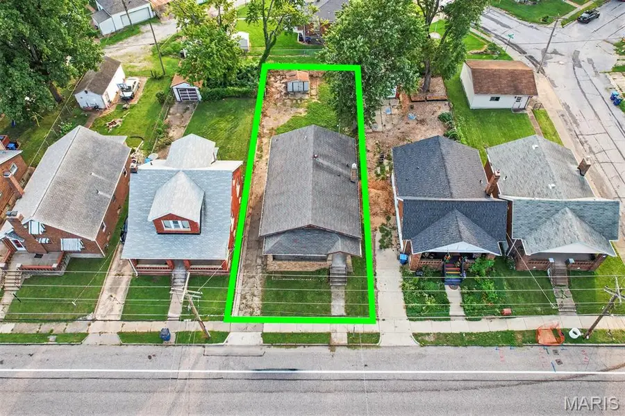 1407 Telegraph RD, St Louis, MO 63125