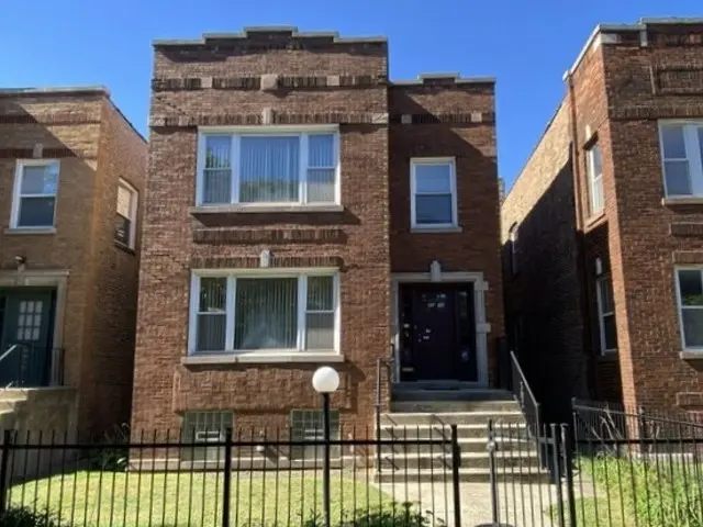 8036 S Dobson AVE, Chicago, IL 60619