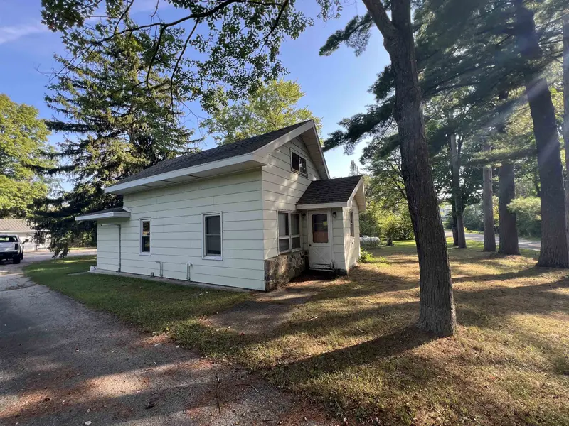 N5539 26TH RD, Wild Rose, WI 54984