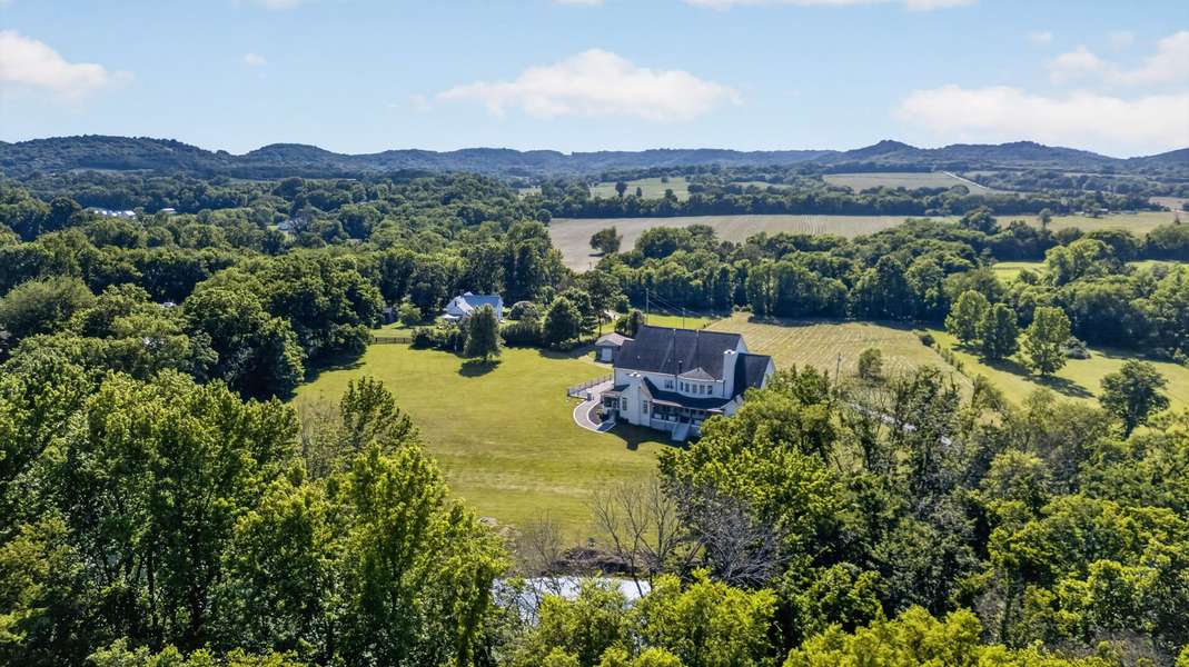 8992 Horton Hwy, College Grove, TN 37046
