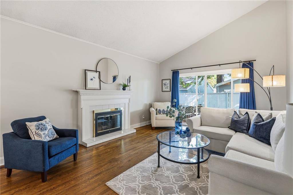 8003 Halsey ST, Lenexa, KS 66215