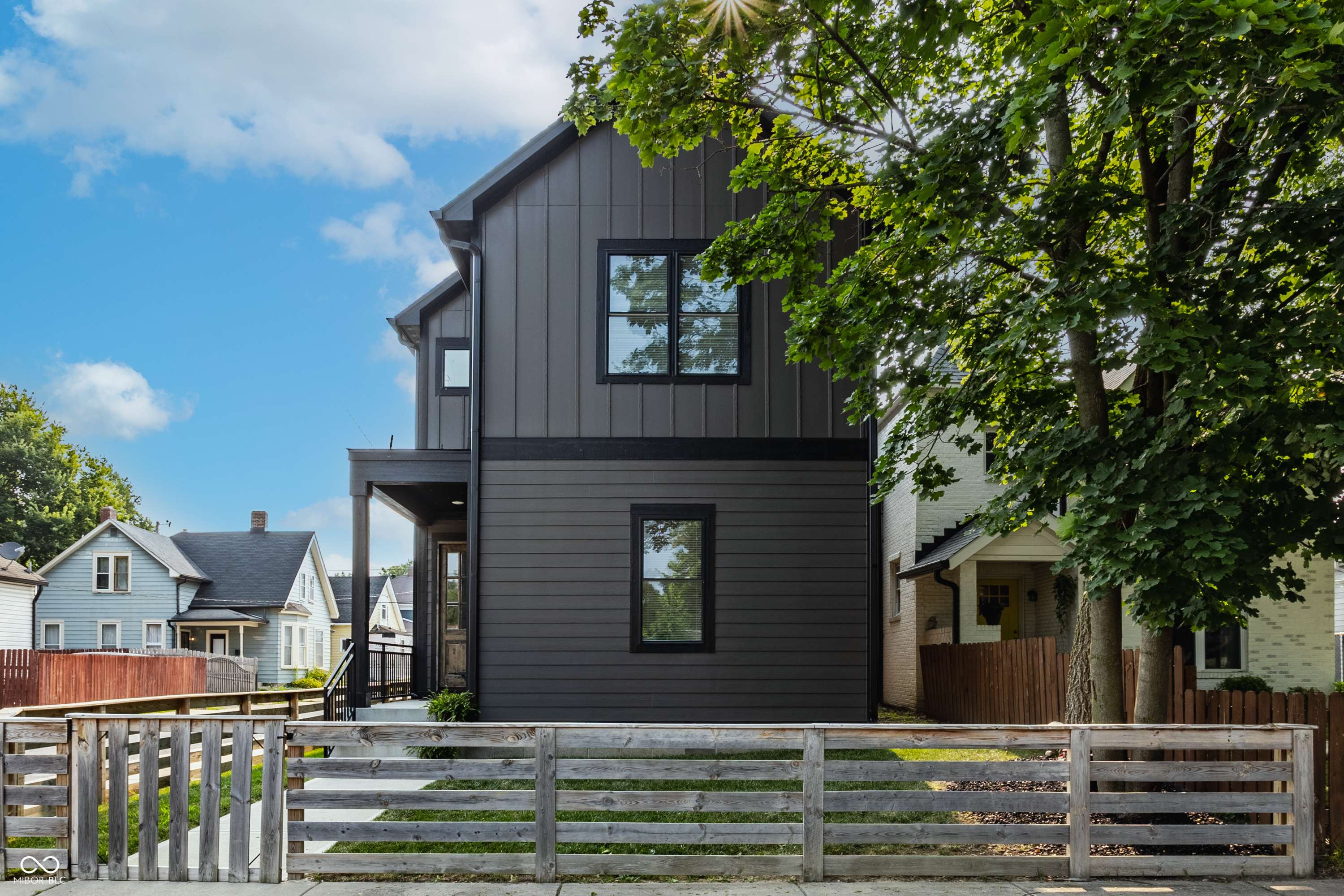1047 N Beville AVE, Indianapolis, IN 46201