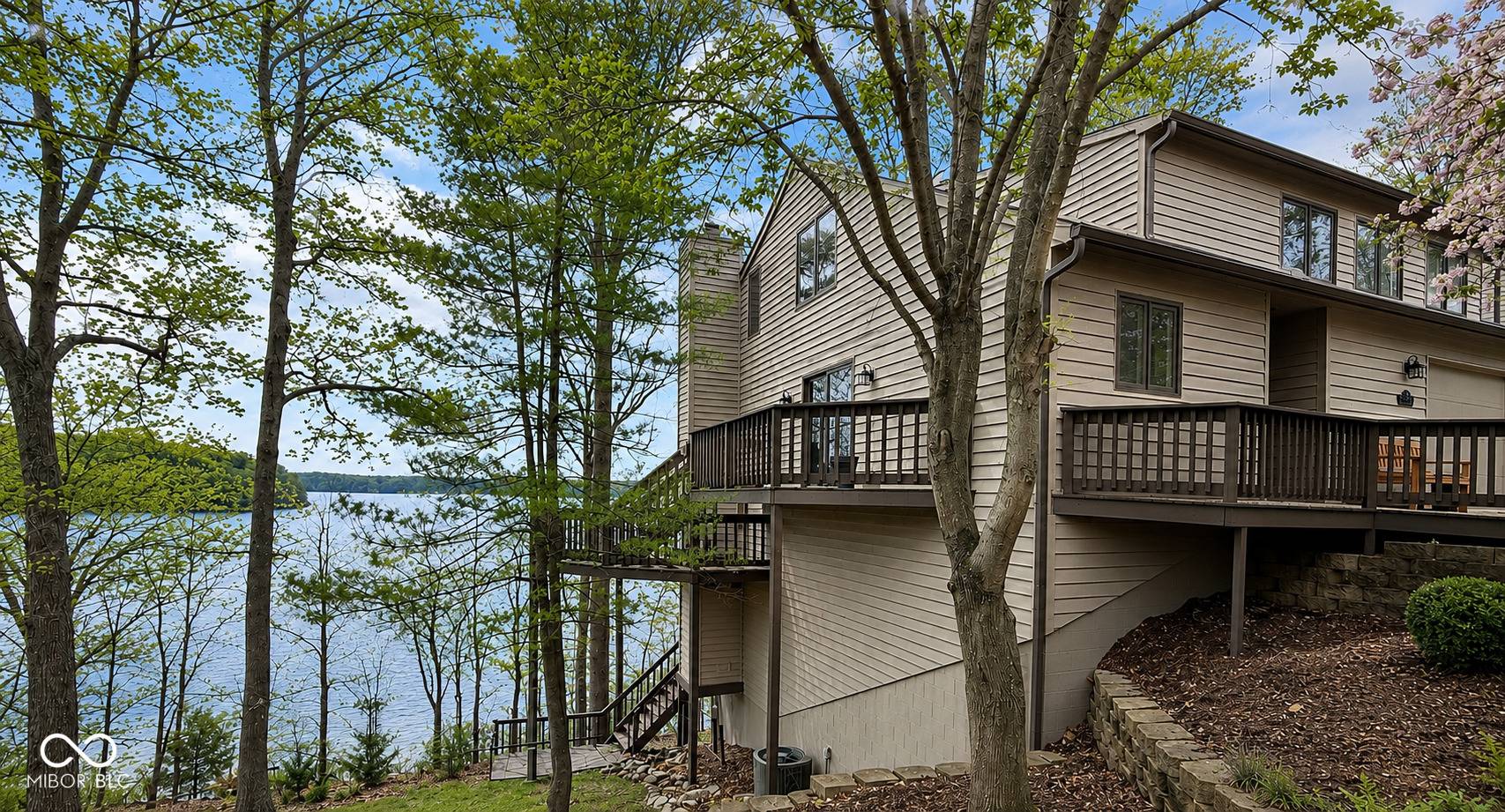 2072 E Waters Edge DR #15, Bloomington, IN 47401